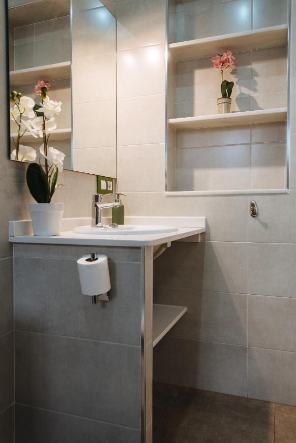 Sbh1 Beautiful 1 Bedroom Apartment In City Center เซบีญา ภายนอก รูปภาพ